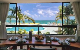 Sonho de apartamento pé na areia